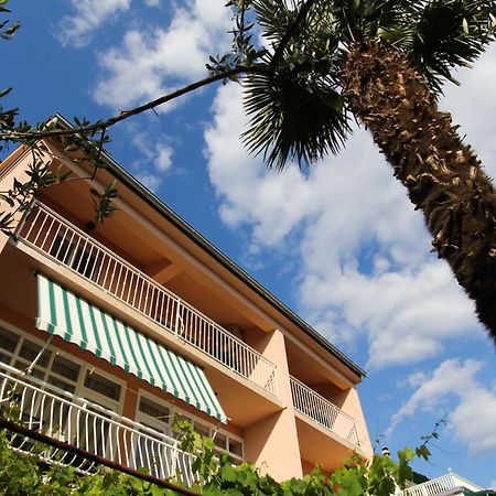 Apartmani Roje סבטי פיליפ אי ג'קוב מראה חיצוני תמונה