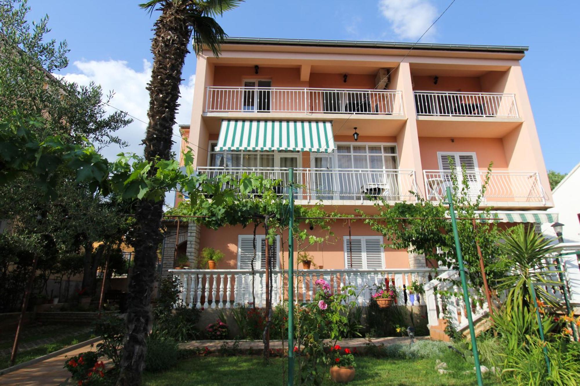 Apartmani Roje סבטי פיליפ אי ג'קוב מראה חיצוני תמונה