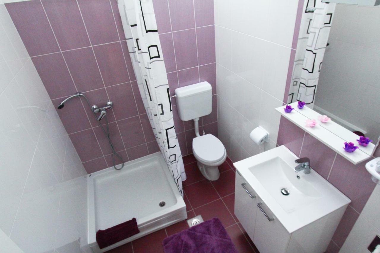 Apartmani Roje סבטי פיליפ אי ג'קוב מראה חיצוני תמונה